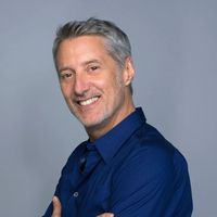 César 2022 : Antoine de Caunes de retour en maître de la cérémonie sur Canal+