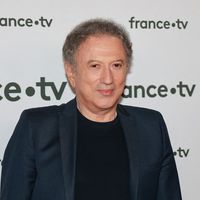 "Ils ont dû demander à un stagiaire" : Michel Drucker ironise sur les "50 émissions préférées des Français" (TF1)