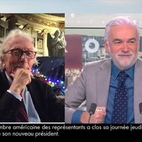 CNews : Jacques Vendroux en duplex avec "les Rois mages" depuis une église, Pascal Praud se met à danser