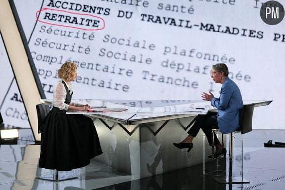 Caroline Roux recevait, ce jeudi 2 février 2023, la Première ministre Elisabeth Borne dans "L'événement" sur France 2.