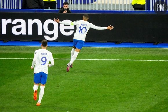 Olivier Giroud et Kylian Mbappé