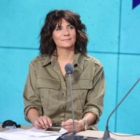 "Estelle Midi" : L'émission d'Estelle Denis sur RMC se renforce avec la création d'une case humour