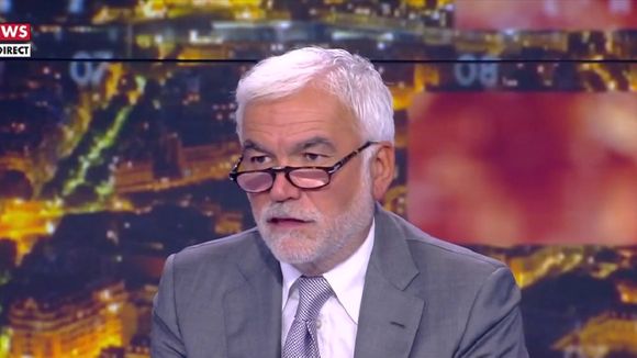 "Recoloniser l'Afrique économiquement" : Pascal Praud recadre une chroniqueuse de CNews après un dérapage