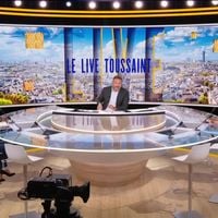 "On est bons pour 'L'Agence'" : Bruce Toussaint présente avec humour son nouveau plateau sur BFMTV