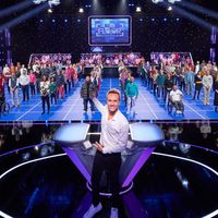 Cyril Féraud présente "The Floor" sur France 2 : "Je ne peux pas arriver sur le plateau si je ne connais pas par coeur les 100 candidats"