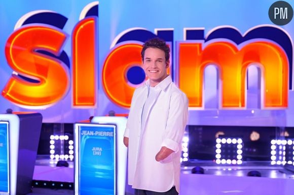 Théo Curin est le nouvel animateur de "Slam" sur France 3