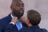 &quot;J&#039;avais chaud&quot; : Dans &quot;C à vous&quot;, Teddy Riner revient sur le moment insolite avec Emmanuel Macron pendant la parade des Jeux de Paris