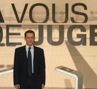 Nicolas Sarkozy sur le plateau de 'A vous de juger' (30...