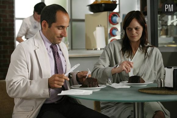 Peter Jacobson et Samantha Shelton dans "Dr House"