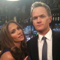 "How I met..." : Jennifer Lopez allume Barney (photos)