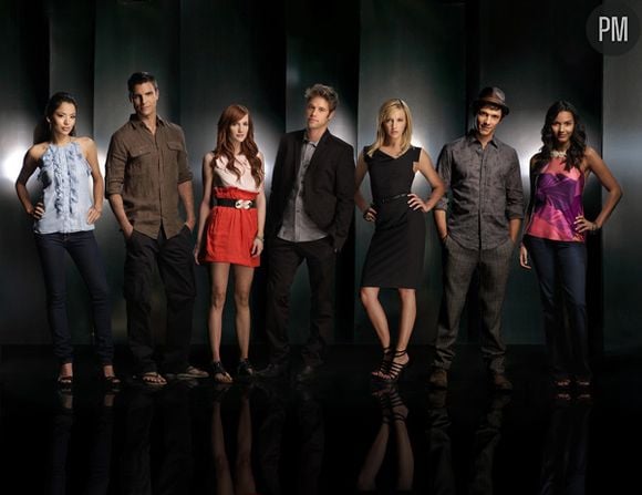 Stephanie Jacobsen, Colin Egglesfield, Ashlee Simpson, Shaun Sipos, Katie Cassidy, Michael Rady et Jessica Lucas dans "Melrose Place"