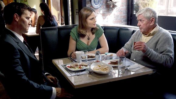 Audiences : "Bones" faible à 20h40, leader face à Cauet