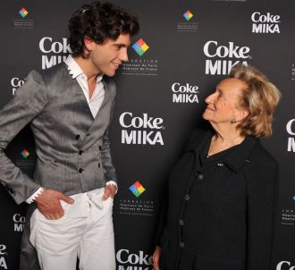 Mika et Bernadette Chirac, à Paris, le 15 avril 2010