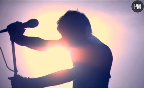 Muse dans le clip de "Neutron Star Collision (Love Is Forever)"