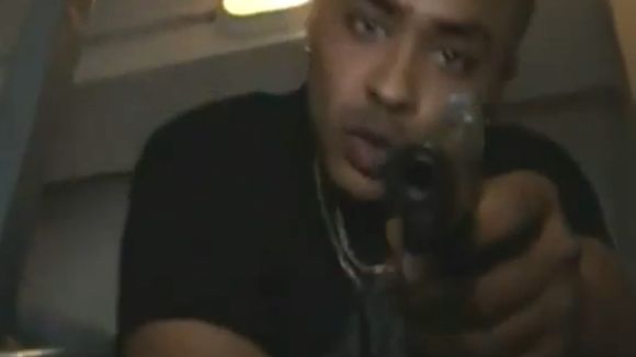 Le rap "Tirez sur les keufs" ne plaît pas à Brice Hortefeux