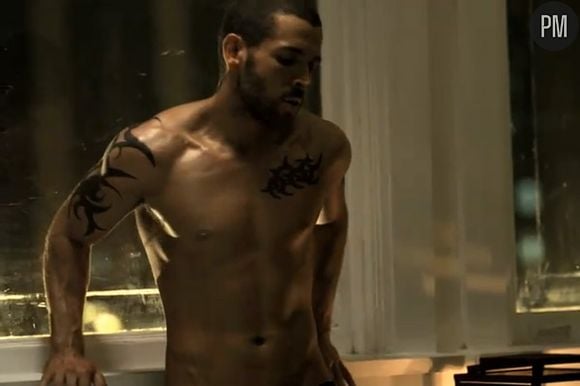 Shayne Ward dans le clip "Gotta Be Somebody"