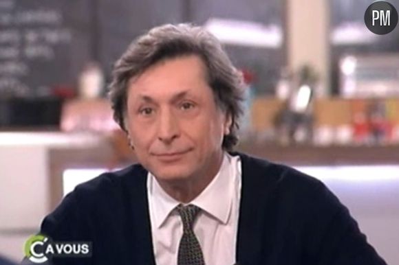 Patrick de Carolis, invité sur le plateau de C @ Vous (France 5) le 3 janvier 2011.