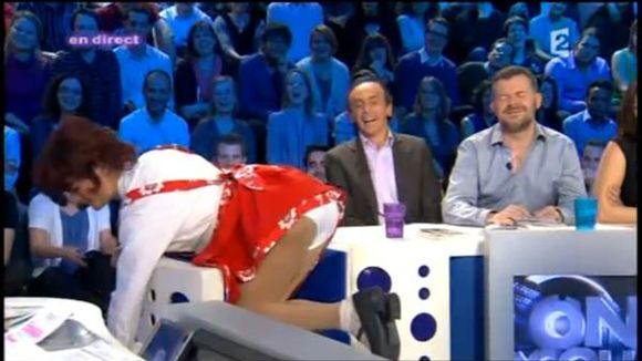 Zapping : Jonathan Lambert se transforme en Martine !