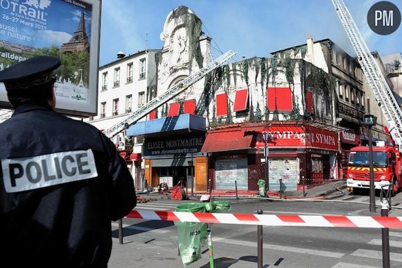 L'incendie de la salle de l'Elysée Montmartre, le 22 mars 2011 à Paris