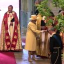 La reine Elizabeth II arrive à l'Abbaye de Westminster