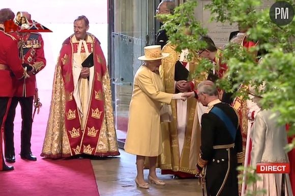 La reine Elizabeth II arrive à l'Abbaye de Westminster