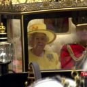 La reine Elizabeth II quitte l'Abbaye de Westminster