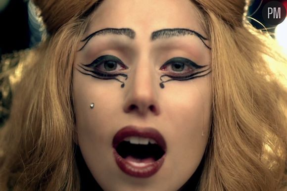 Lady Gaga dans le clip de "Judas"