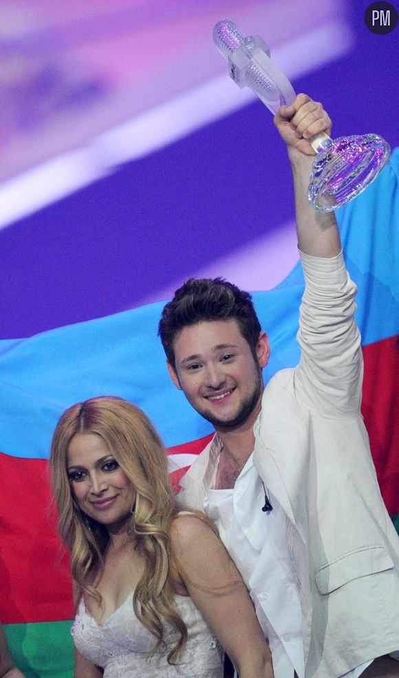 Le duo Ell et Nikki, vainqueur de l'Eurovision 2011.