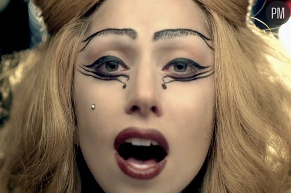 Lady Gaga dans le clip de "Judas"