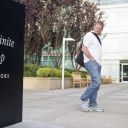 Hommage à Steve Jobs au siège d'Apple à Cupertino, en Californie.