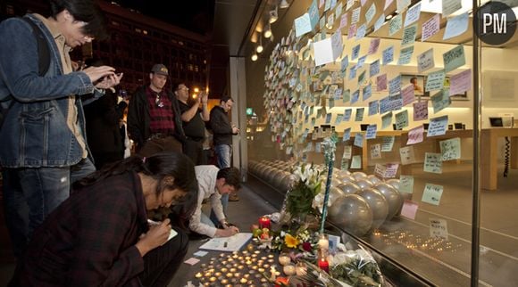 Hommage à Steve Jobs dans un Apple Store à San Francisco, où est implantée Apple.