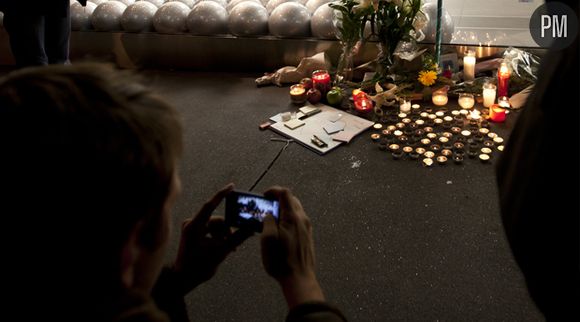 Hommage à Steve Jobs devant un Apple Store à San Francisco, où est implantée Apple.