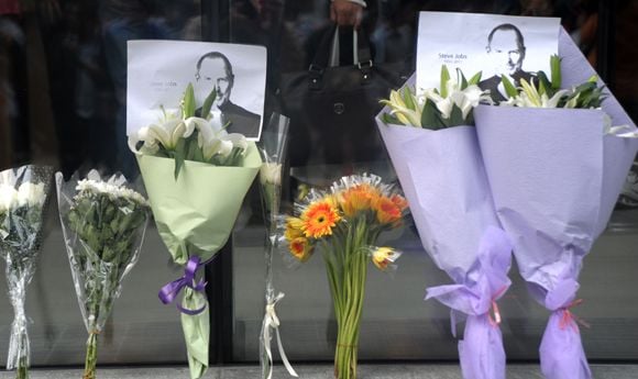 Aux quatres coins du monde, on pleure la disparition de Steve Jobs. Ici à Shangai, en Chine.