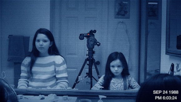 Box-office US : record historique pour "Paranormal Activity", flop pour "Johnny English"