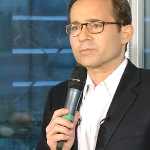 Jean-Luc Delarue annonce qu'il souffre d'un cancer, le 2 décembre 2011 à Paris.