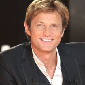 Laurent Delahousse va-t-il enfin avoir son "grand journal" à lui sur le service public ?