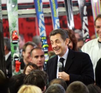 Nicolas Sarkozy vante le 'Made in France' dans une usine...