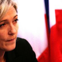 Agression Pulvar/Montebourg : Marine Le Pen estime être "la seule victime"