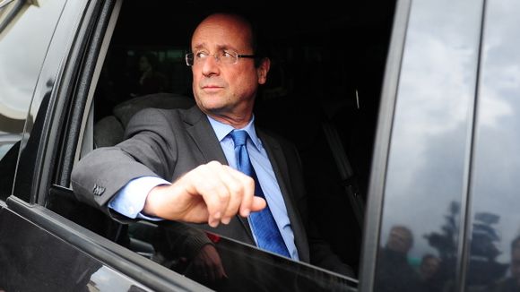 Plutôt que trois débats, une conférence de presse pour François Hollande mercredi