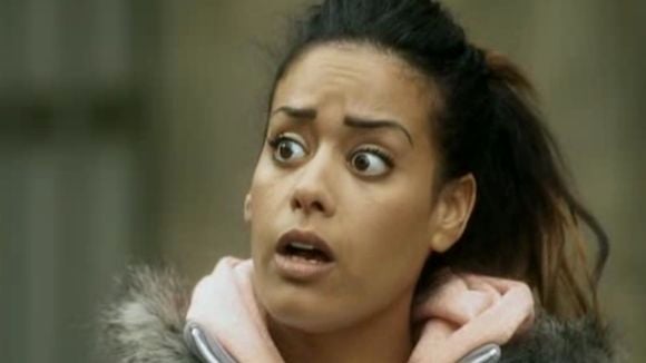 Amel Bent dans "SODA"