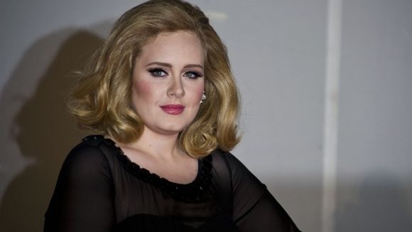 Adele : sa vie privée détaillée dans une biographie