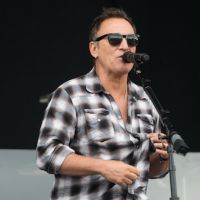 Les micros de Bruce Springsteen et Paul McCartney coupés en plein concert par la police !