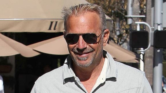 Kevin Costner porte plainte contre les producteurs de "Robin des Bois"