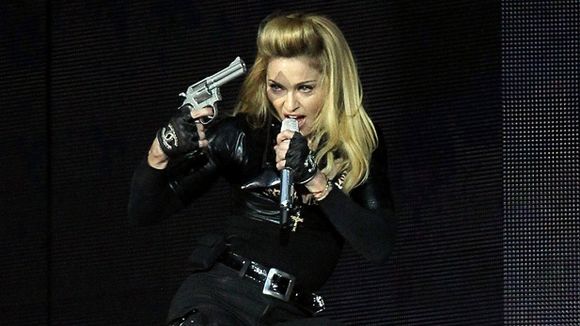 La porte-parole de Madonna répond aux critiques après le concert de l'Olympia