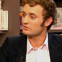 Augustin Trapenard, nouveau dandy du "Grand Journal" de Canal+