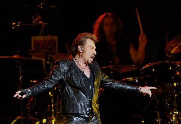 Zapping Lénorme Bourde De Johnny Hallyday Sur Scène