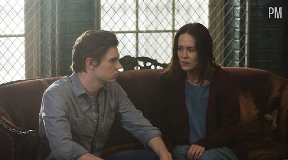 Sarah Paulson et Evan Peters seront de retour dans la saison 3 d'"American Horror Story"