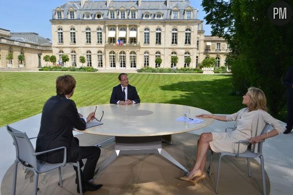 Laurent Delahousse et Claire Chazal, lors de l'entretien avec François Hollande le 14 juillet 2013.