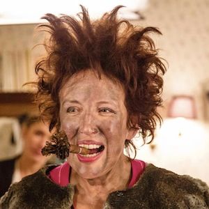 Roselyne Bachelot joue la comédie dans "Nos chers voisins"