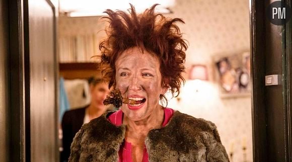 Roselyne Bachelot joue la comédie dans "Nos chers voisins"